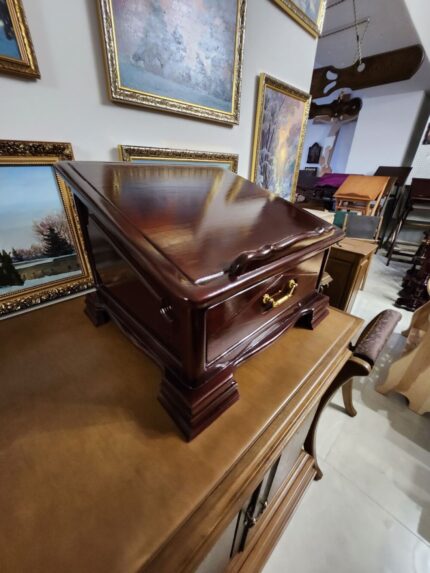 Підставка-тумба для читання книг